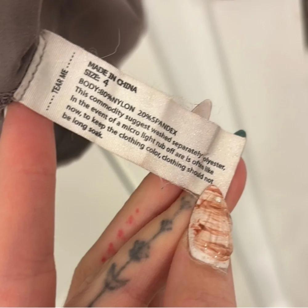 Stylish Mocha Long Sleeve Women's Top - Picture 5 of 5